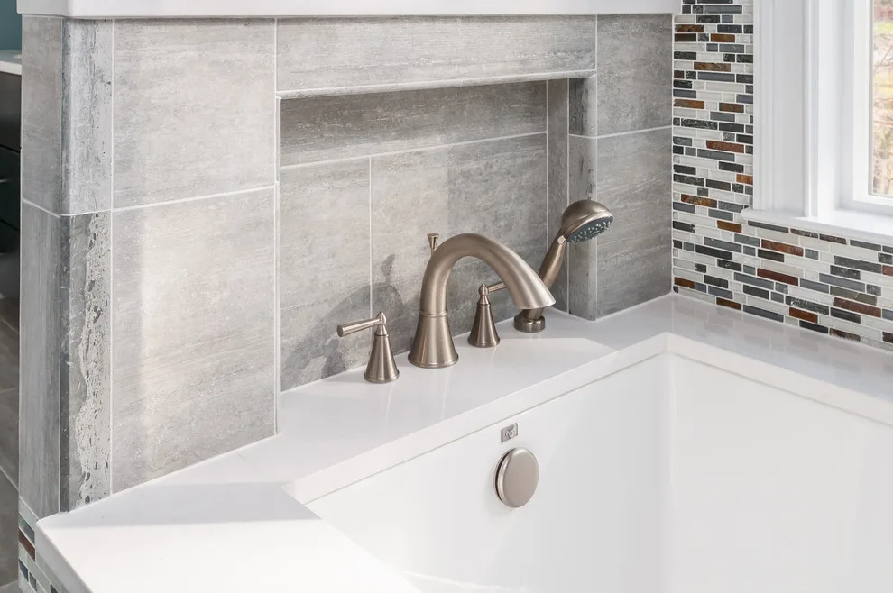 Contemporary Kitchen and Master Bathroom Design by Innovative Design Build - Photo 4