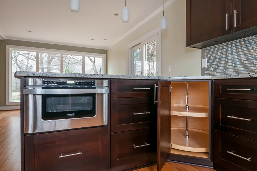 Contemporary Kitchen and Master Bathroom Design by Innovative Design Build - Photo 8