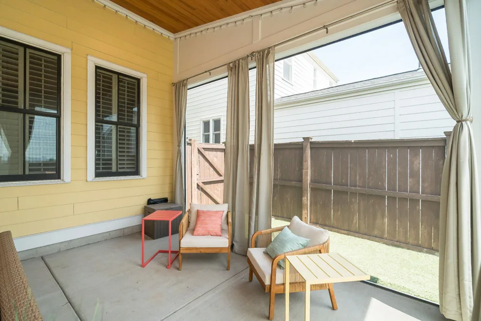 Modern Community - Enclosed Patio by Lakeside Renovation & Design - Photo 3