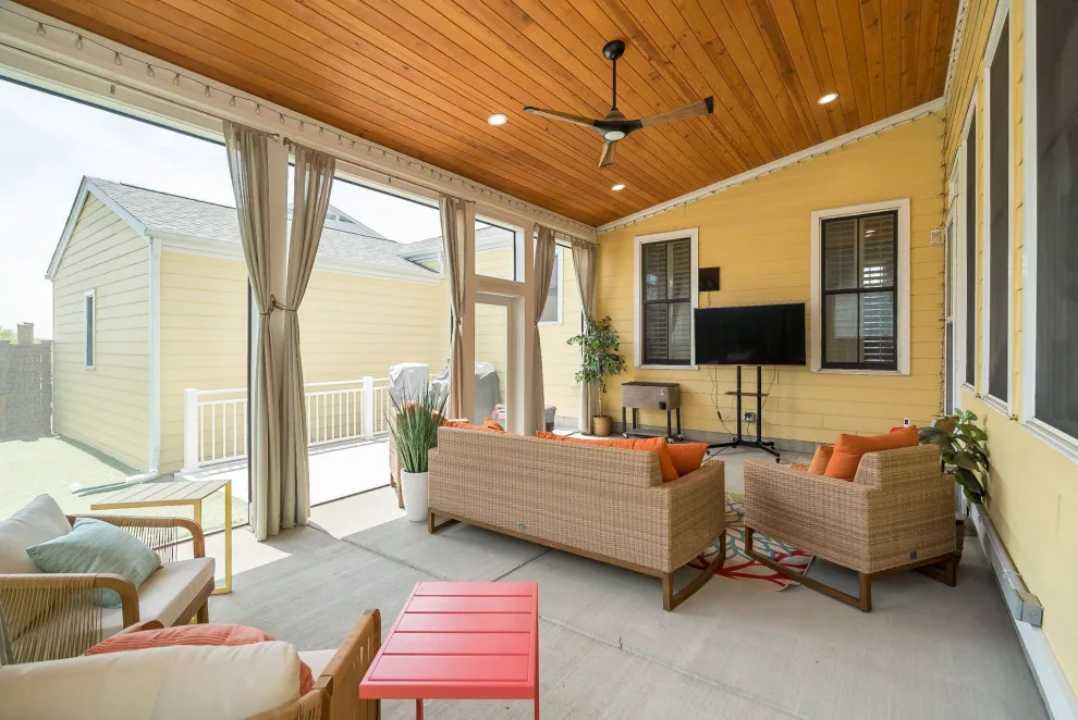 Modern Community - Enclosed Patio by Lakeside Renovation & Design - Photo 13