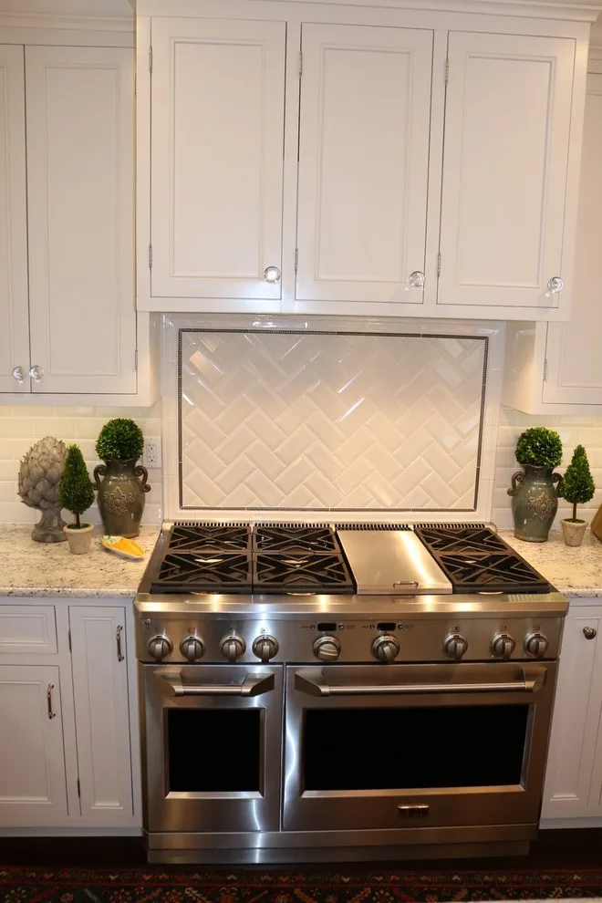 Contemporary Classic Renovation Project by Gildehaus Construction LLC - Photo 10