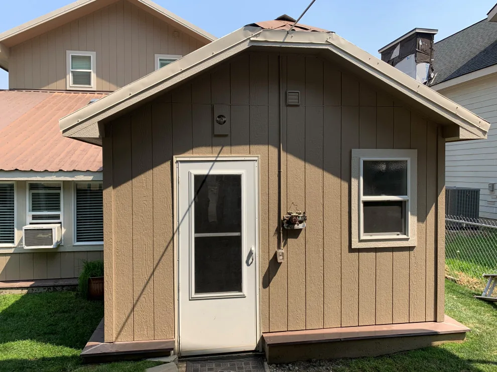 Newman Lake House Repainting 2019 by ACI Coatings - Photo 9