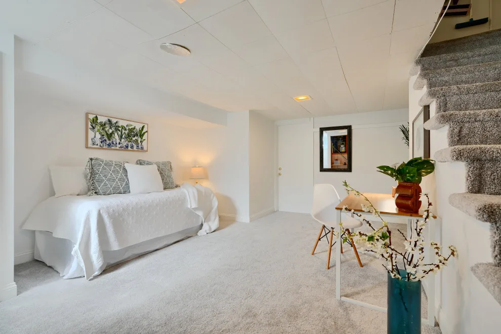 Newport Avenue by Ansaaris House Of Construction LLC - Photo 31