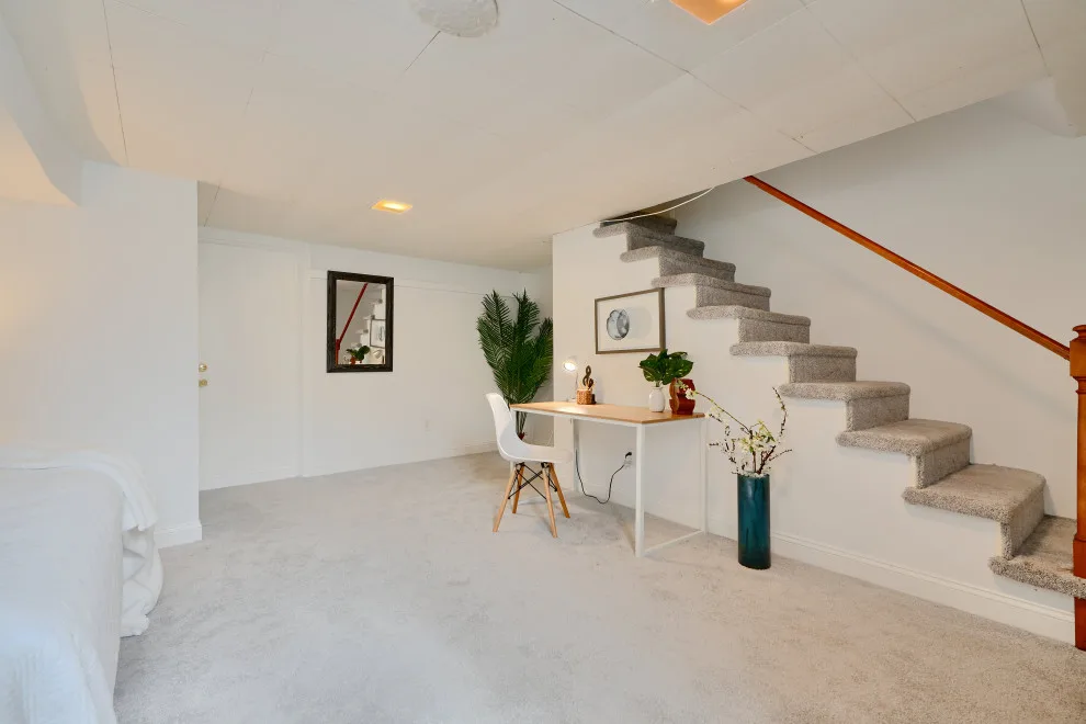 Newport Avenue by Ansaaris House Of Construction LLC - Photo 16