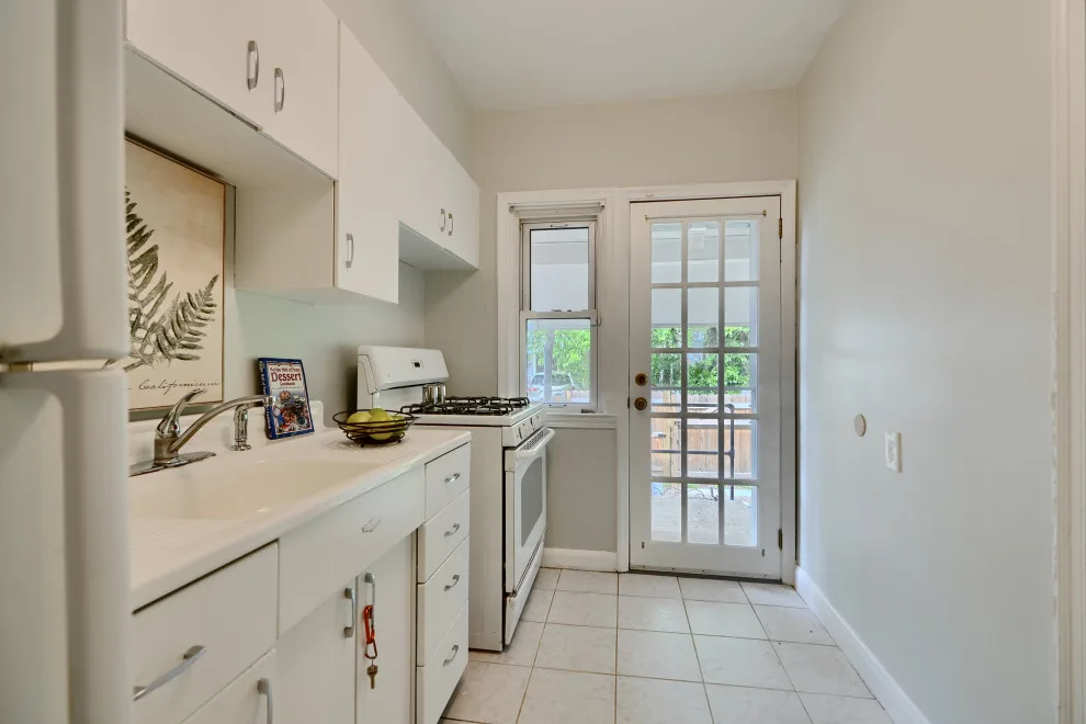 Newport Avenue by Ansaaris House Of Construction LLC - Photo 23