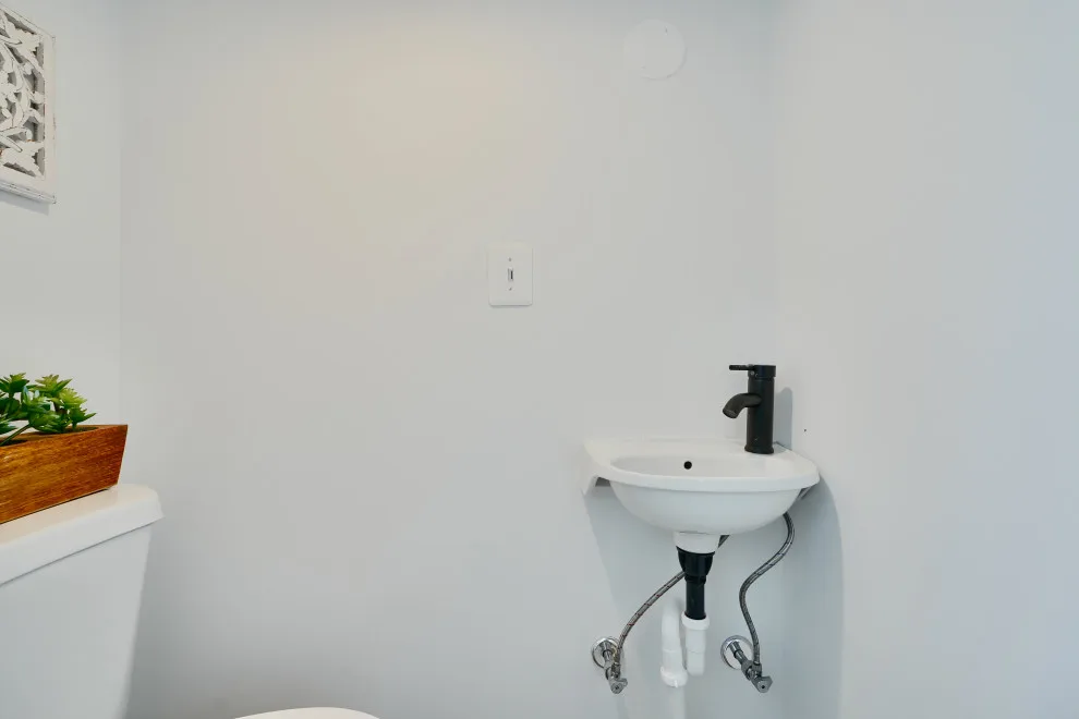 Newport Avenue by Ansaaris House Of Construction LLC - Photo 32