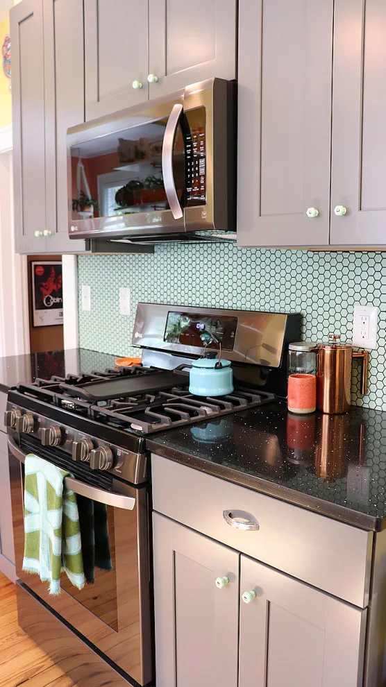 Retro Kitchen in Newtown by Mint Construction - Photo 18
