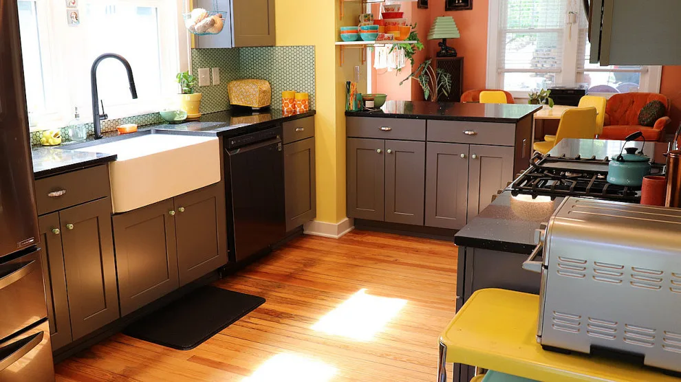 Retro Kitchen in Newtown by Mint Construction - Photo 12