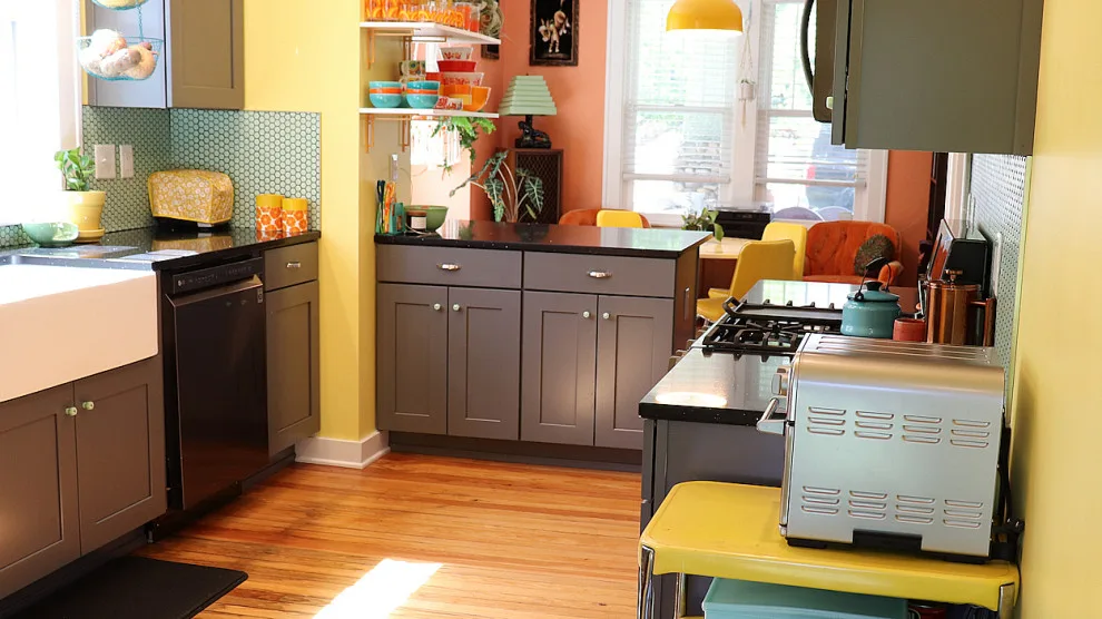 Retro Kitchen in Newtown by Mint Construction - Photo 10