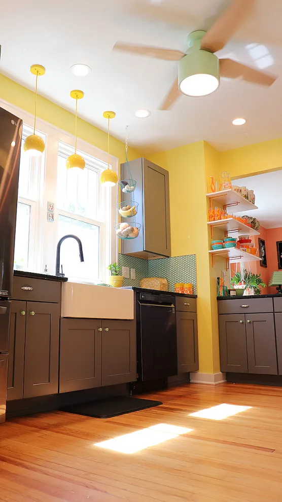 Retro Kitchen in Newtown by Mint Construction - Photo 17