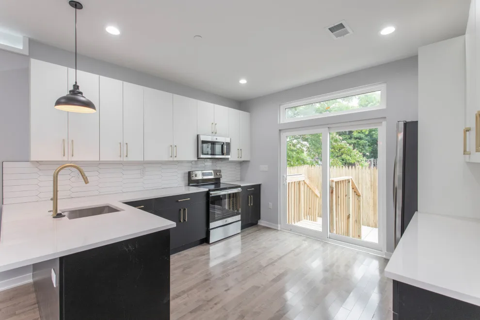 North Lawrence Avenue by Ken Group LLC - Photo 28