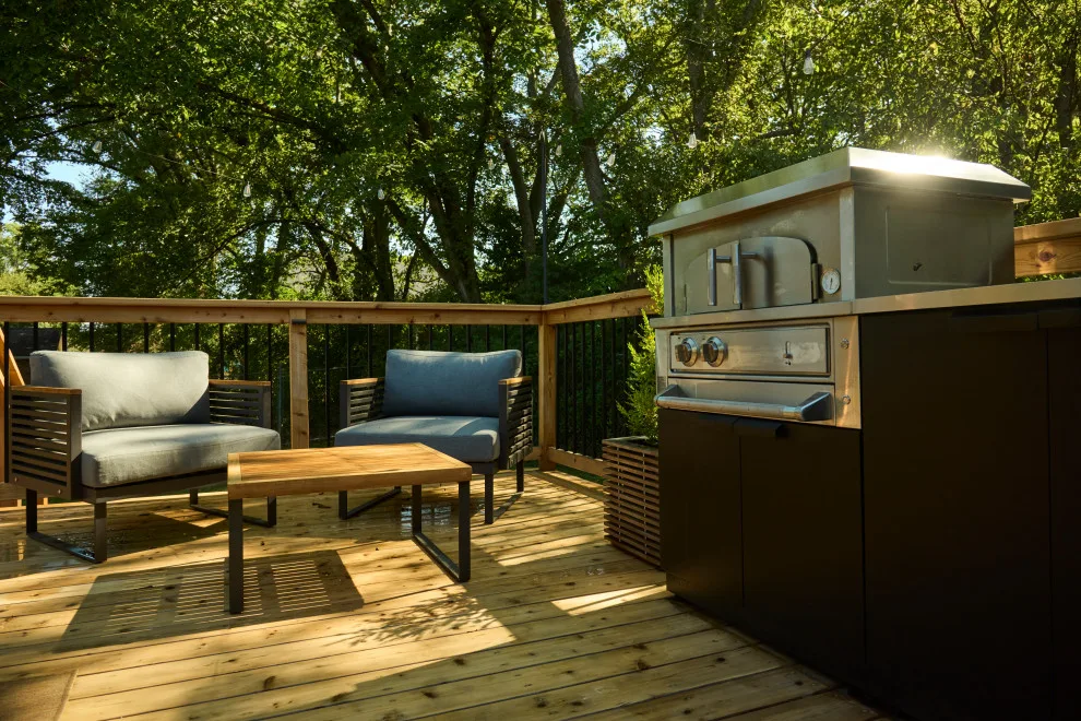 Outdoor Kitchen and Deck in North Nashville by Kramer Projects - Photo 16