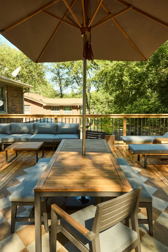 Outdoor Kitchen and Deck in North Nashville by Kramer Projects - Photo 4