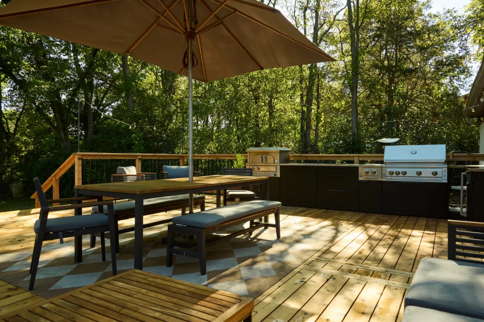 Outdoor Kitchen and Deck in North Nashville by Kramer Projects - Photo 11
