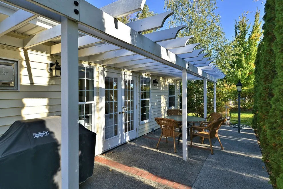 Norwegian Inn and Carport by Ealy Construction - Photo 13