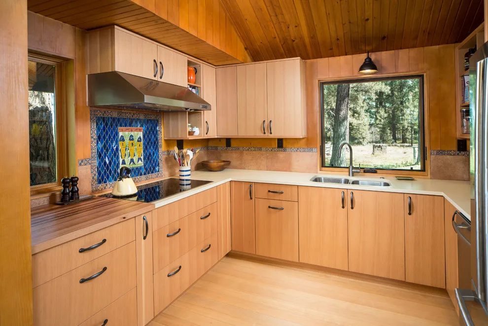 A Lodge in the Forest by Kathleen Donohue, Neil Kelly Co. - Photo 5