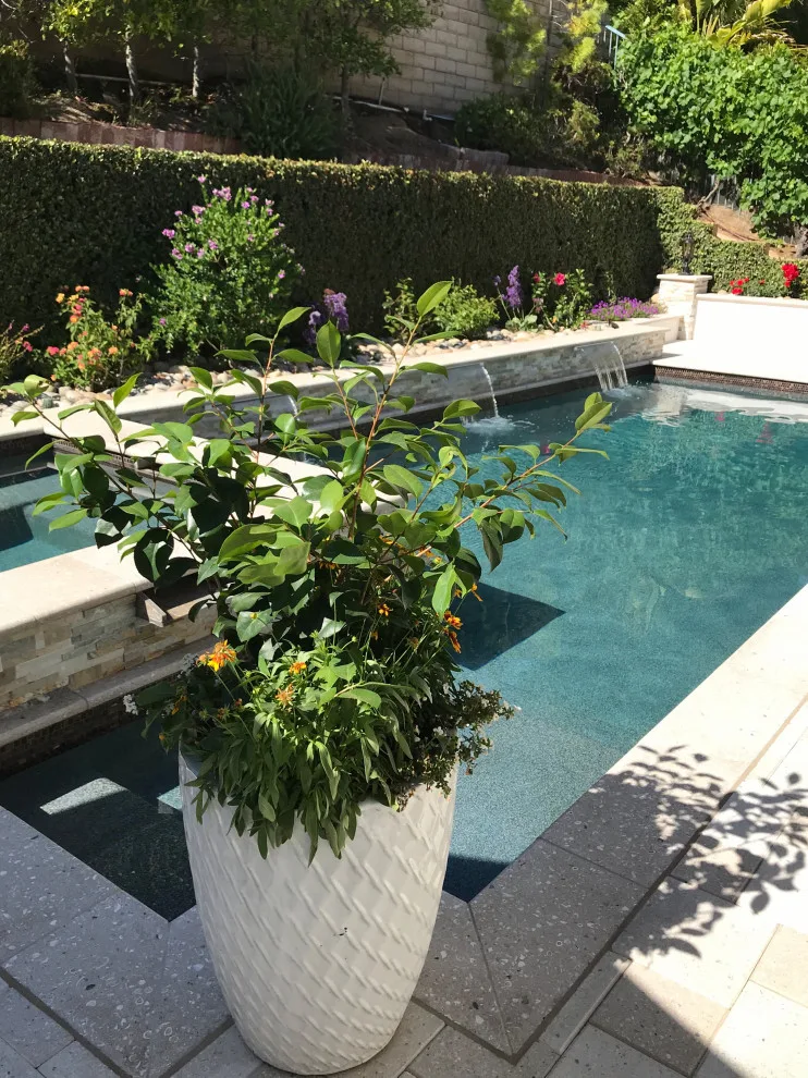Hue Of You Decor, LLC - Photo 3