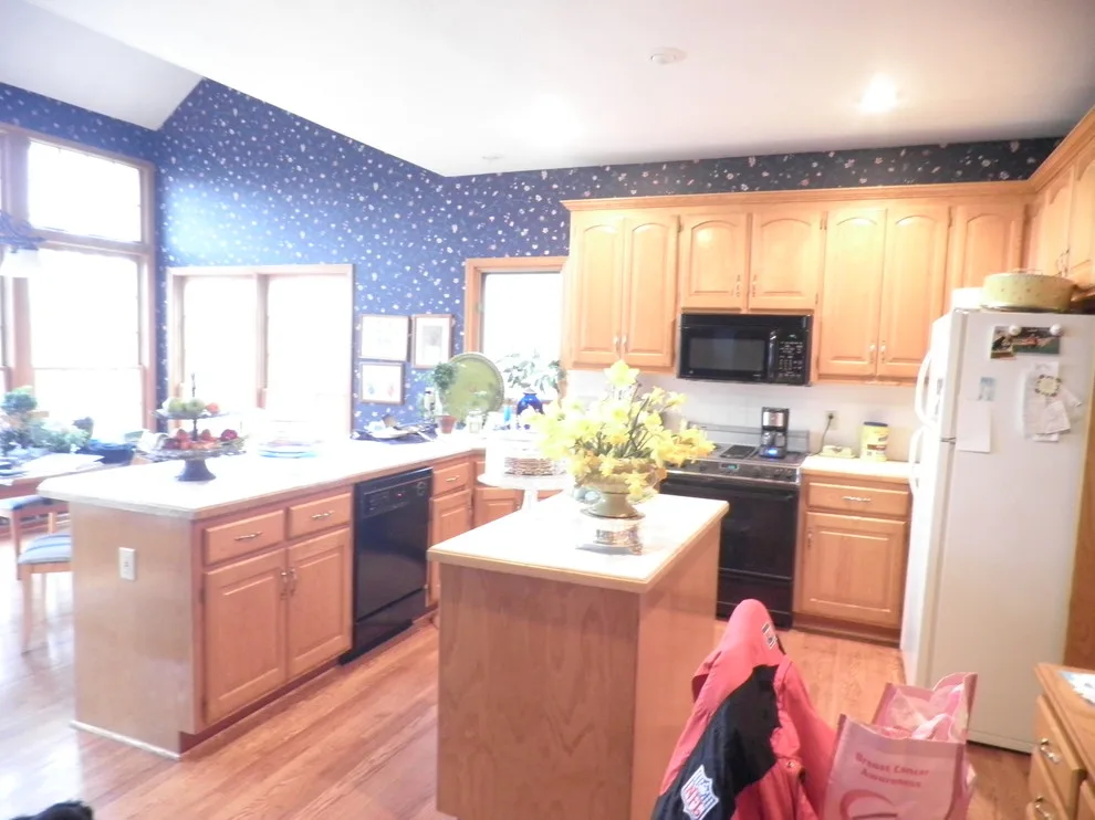 Ann's Classic Wooden Kitchen by BMB Designs LLC - Photo 4