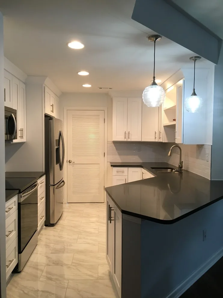 Contemporary Kitchen Renovation in Atlanta by Rosa Moreno Kitchens - Photo 9