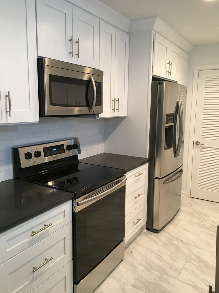 Contemporary Kitchen Renovation in Atlanta by Rosa Moreno Kitchens - Photo 10