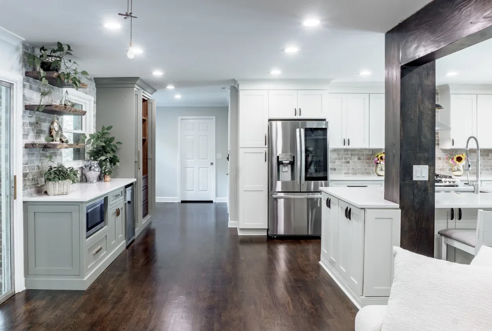 Atlanta - Contemporary Rustic Cozy Kitchen by Rosa Moreno Kitchens - Photo 8