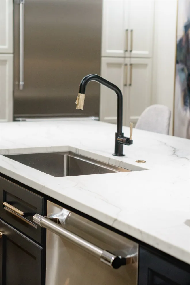 ATLANTA Open Plan Kitchen by Rosa Moreno Kitchens - Photo 8