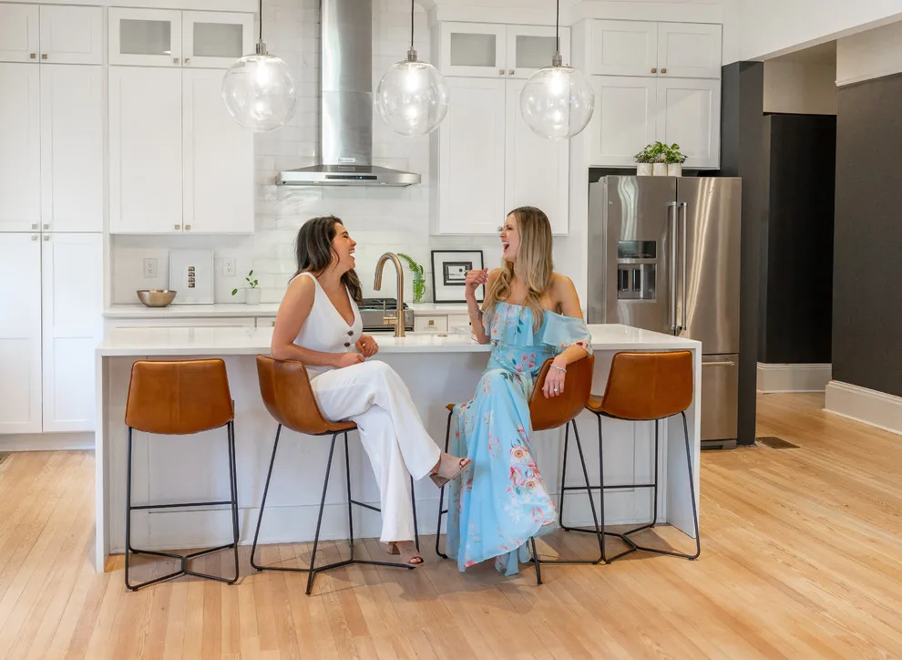 Contemporary Soft Kitchen in Atlanta by Rosa Moreno Kitchens - Photo 3