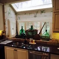 Atlanta Classic Kitchen and Laundry Space by Rosa Moreno Kitchens - Photo 17