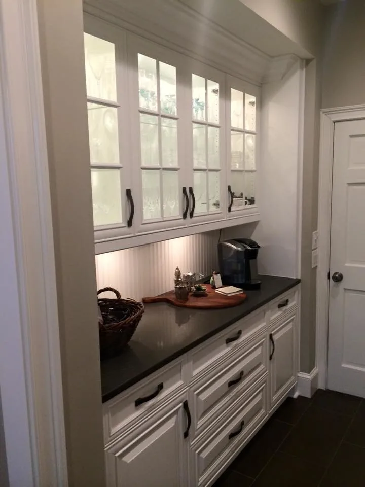 Atlanta Classic Kitchen and Laundry Space by Rosa Moreno Kitchens - Photo 3