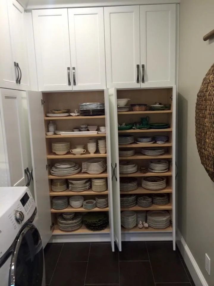 Atlanta Classic Kitchen and Laundry Space by Rosa Moreno Kitchens - Photo 8