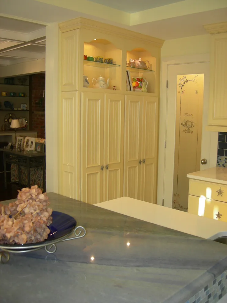 Tucker Distinctive Kitchens - Photo 8