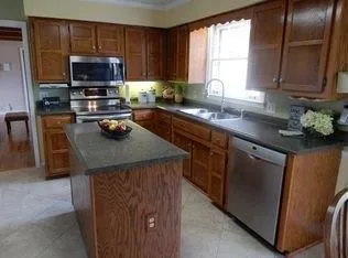 Baypointe Drive Two by Dream Kitchen And Bath - Photo 4