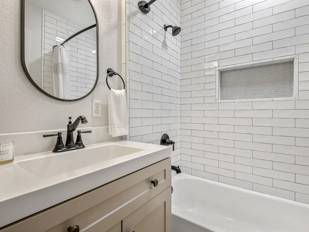 Coastal home makeover by Curated Selections - Photo 5