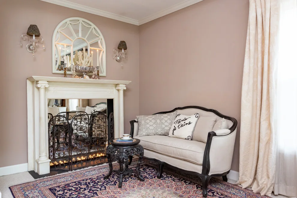 Traditional Bedroom Suite Decor by Lisa Stewart Design - Photo 7