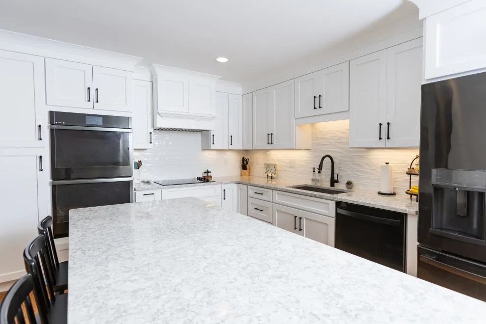 Azure Ridge Estate by LifeStyle Kitchen & Bath - Photo 18