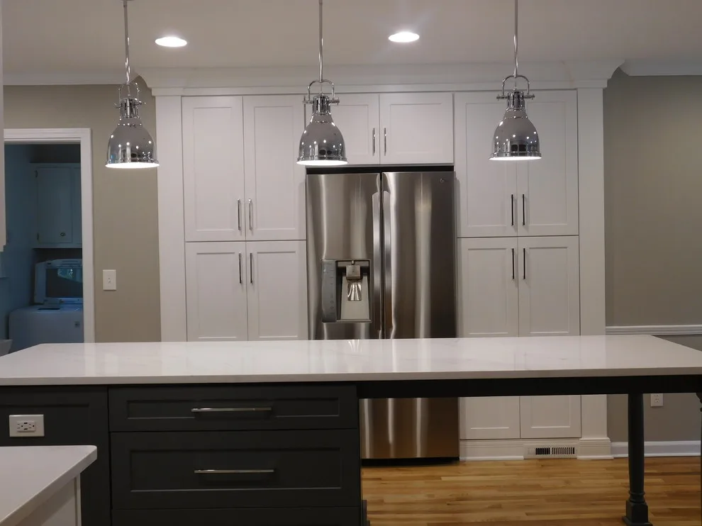 Contemporary Kitchen in Brookhaven by Rosa Moreno Kitchens - Photo 5