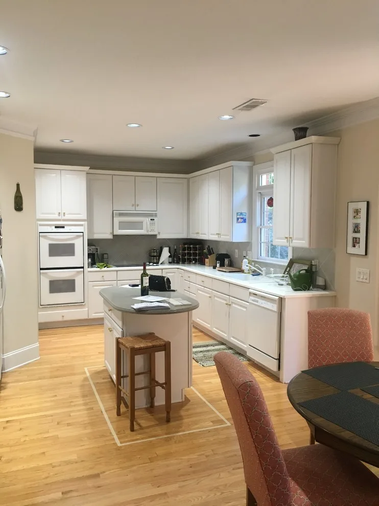 Brookhaven Kitchen Renovation for Transitional Style by Rosa Moreno Kitchens - Photo 4