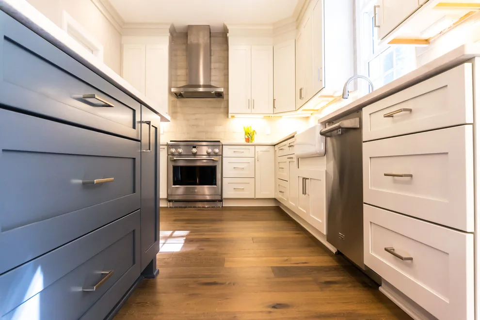 Brookhaven Kitchen Renovation for Transitional Style by Rosa Moreno Kitchens - Photo 8