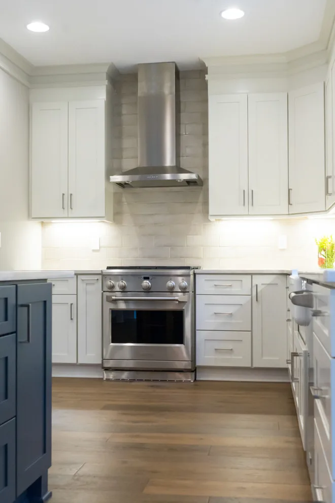 Brookhaven Kitchen Renovation for Transitional Style by Rosa Moreno Kitchens - Photo 20