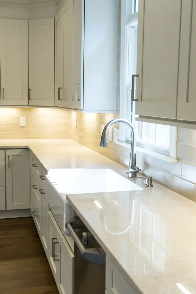 Brookhaven Kitchen Renovation for Transitional Style by Rosa Moreno Kitchens - Photo 12
