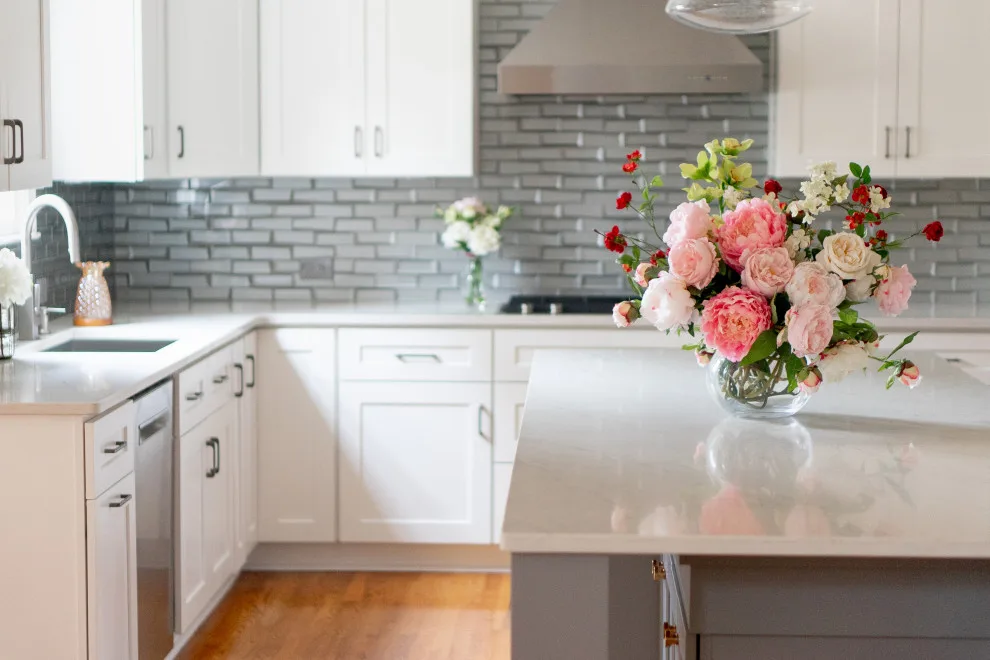 Contemporary Kitchen in Buford GA by Rosa Moreno Kitchens - Photo 6