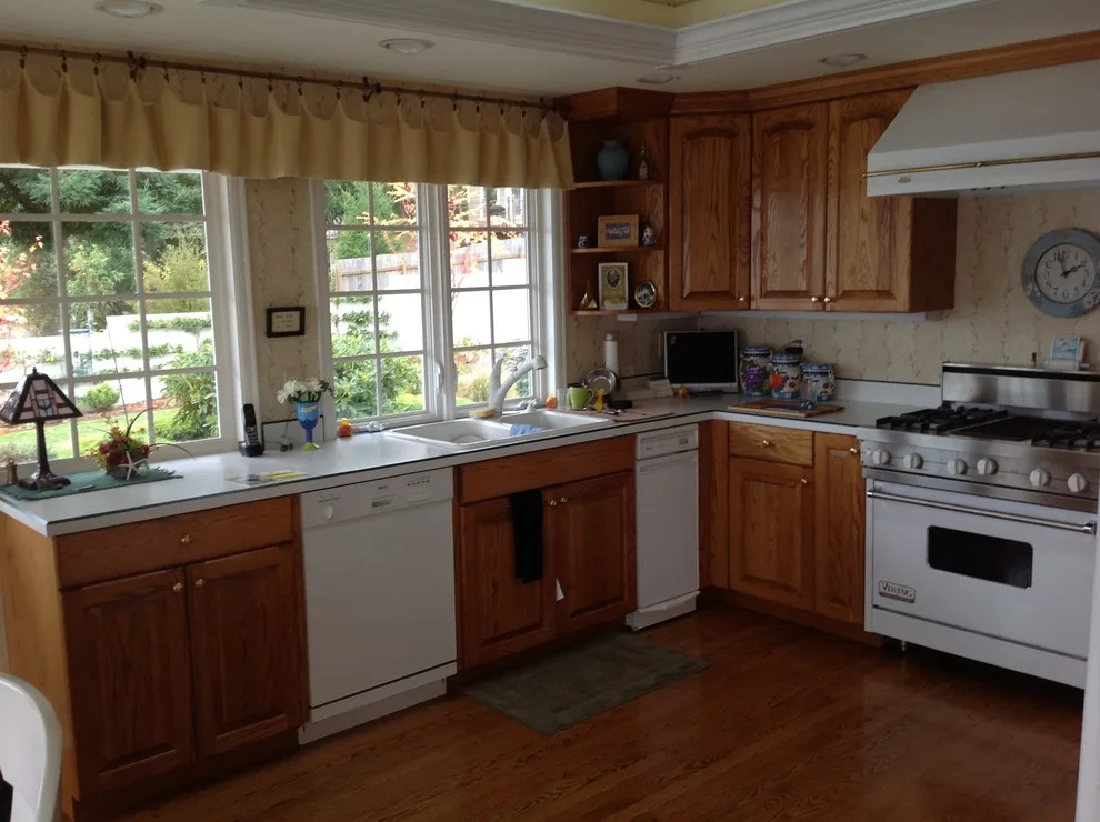 Joyful Cottage Kitchen by Interior Dimensions - Photo 7
