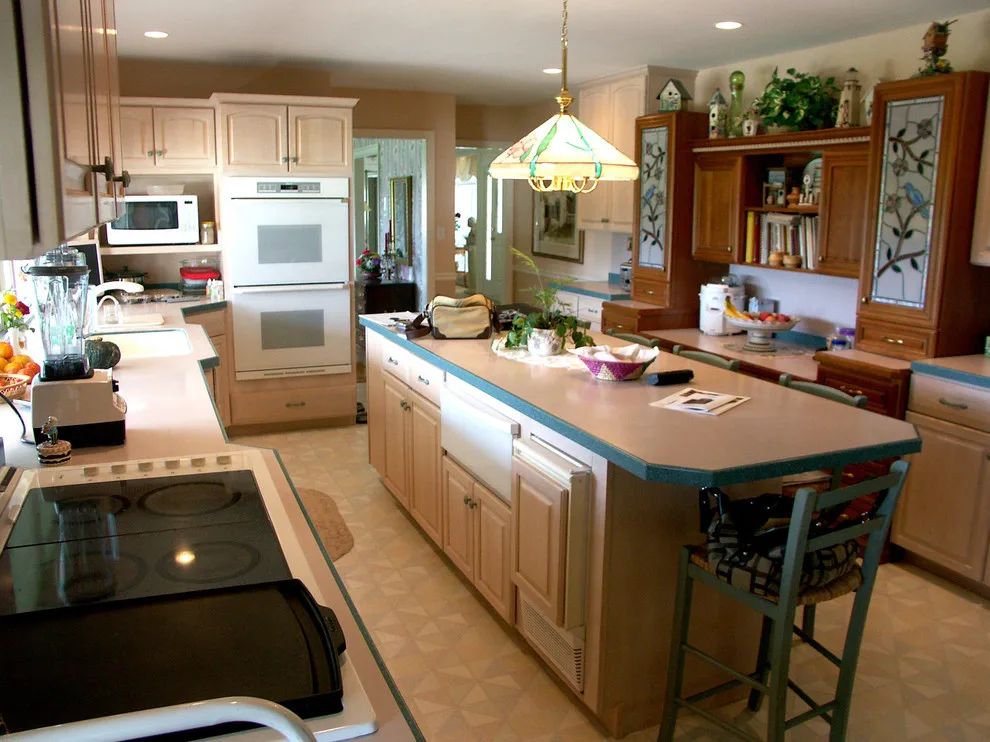 Allentown, PA - Classic Kitchen Renovation by Lydia Bogle @ Morris Black Designs - Photo 4