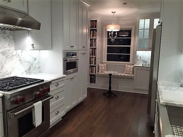 Elegant and Comfortable Kitchen by Maureen Mayeaux Design - Photo 3