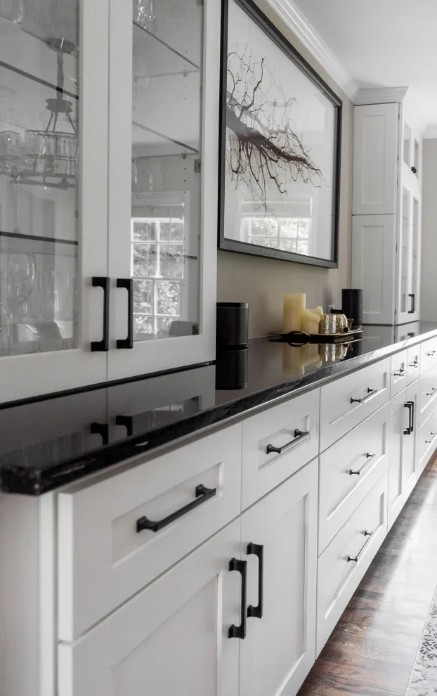 SLEEK AND TIMELESS EAST COBB KITCHEN by Rosa Moreno Kitchens - Photo 12