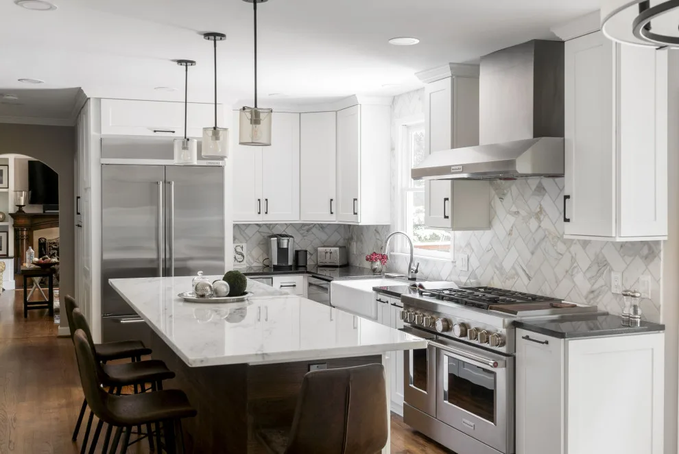 SLEEK AND TIMELESS EAST COBB KITCHEN by Rosa Moreno Kitchens - Photo 10