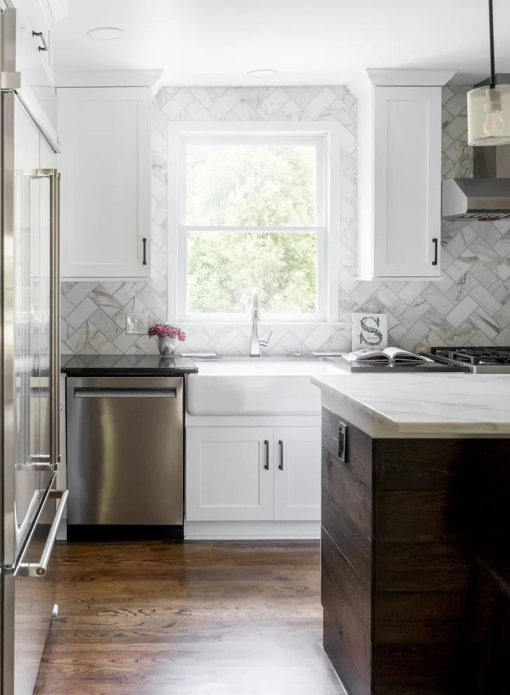 SLEEK AND TIMELESS EAST COBB KITCHEN by Rosa Moreno Kitchens - Photo 14