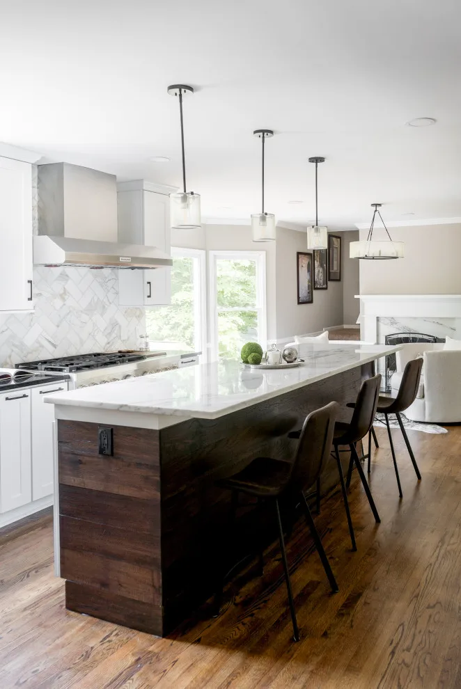 SLEEK AND TIMELESS EAST COBB KITCHEN by Rosa Moreno Kitchens - Photo 25