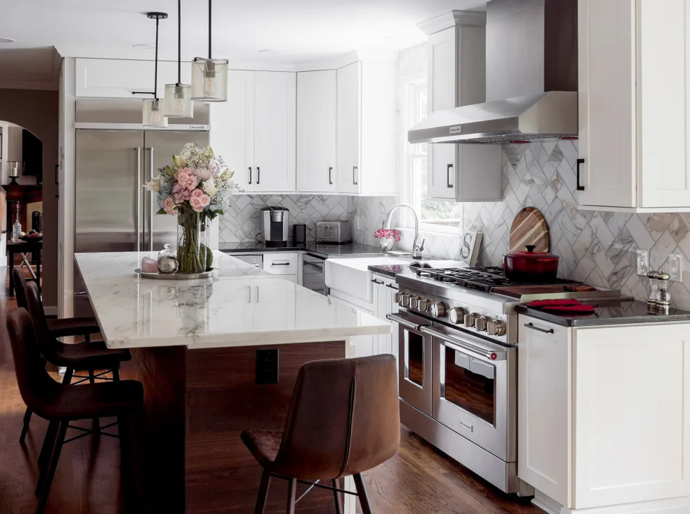 SLEEK AND TIMELESS EAST COBB KITCHEN by Rosa Moreno Kitchens - Photo 8