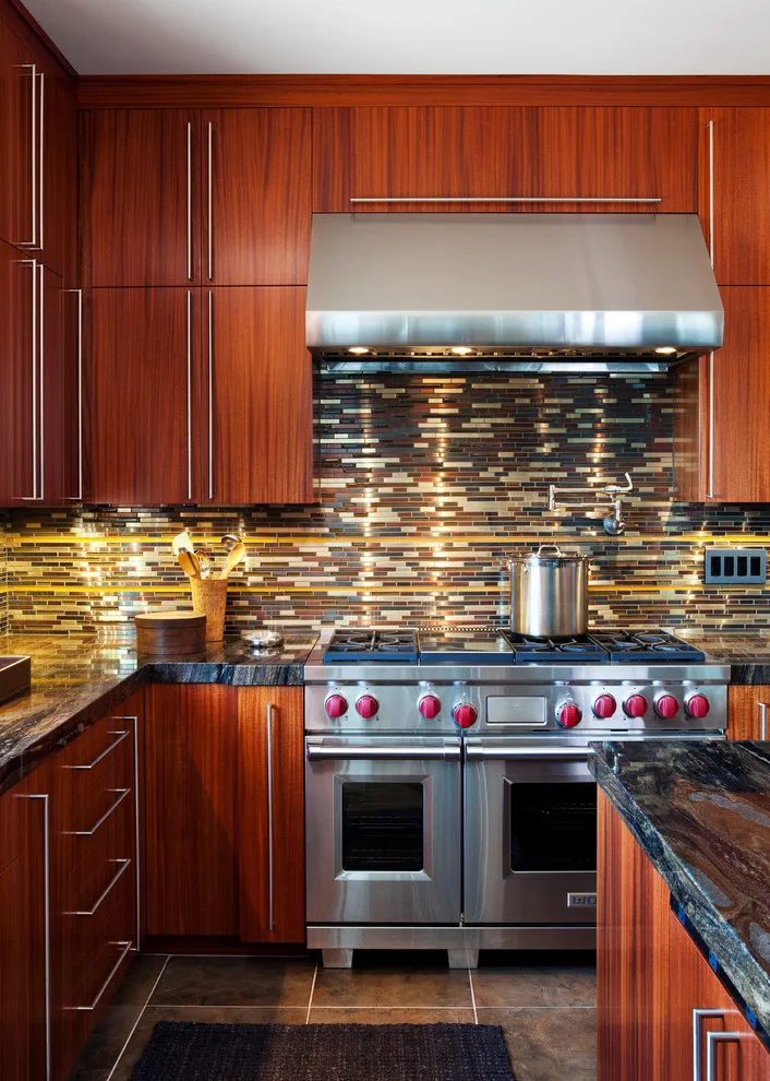 Modern Kitchen by Melinamade - Residential Design + Interiors - Photo 3